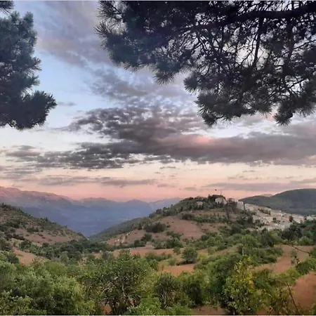 Casa vacanze Cosy Stone house in San Benedetto Abruzzo Italy *