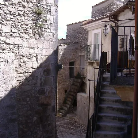Casa vacanze Cosy Stone house in San Benedetto Abruzzo Italy San Benedetto in Perillis